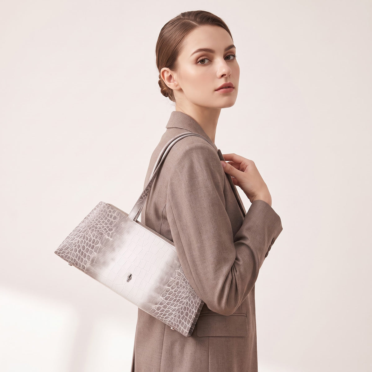 Manus Tote Himalayan Patterned